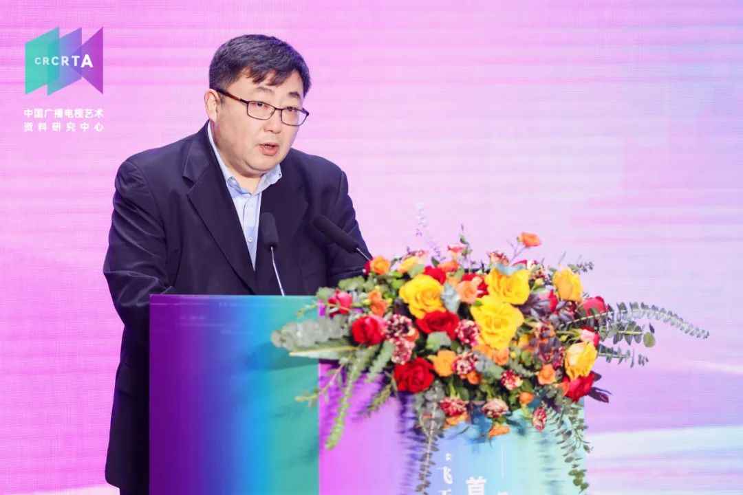 Alternative text Alternative text