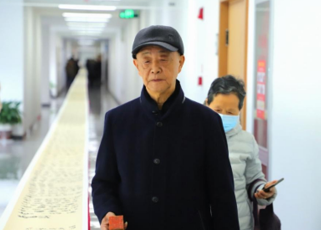 特殊的笔记,陈洪标用两幅百米书法长卷礼赞建党百年 特殊的笔记,陈洪标用两幅百米书法长卷礼赞建党百年