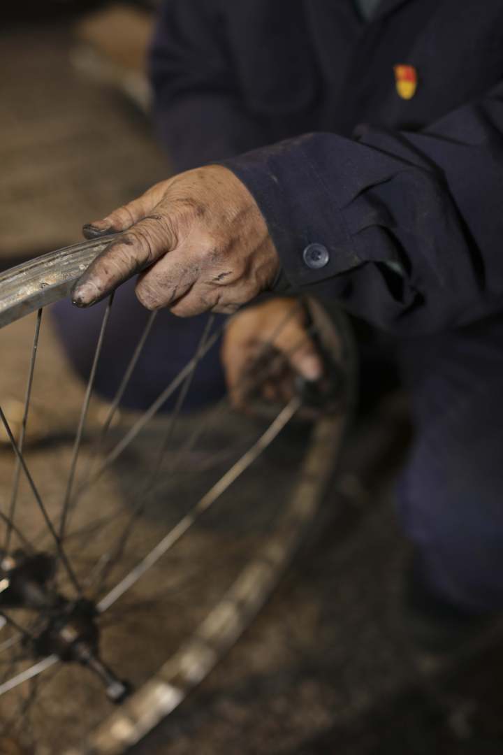 16.孔胜东的手.jpg 16.孔胜东的手.jpg