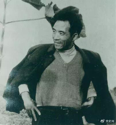 1966年2月7日,《人民日报》刊登长篇通讯《县委书记的榜样——焦裕禄》。图为焦裕禄。 1966年2月7日,《人民日报》刊登长篇通讯《县委书记的榜样——焦裕禄》。图为焦裕禄。