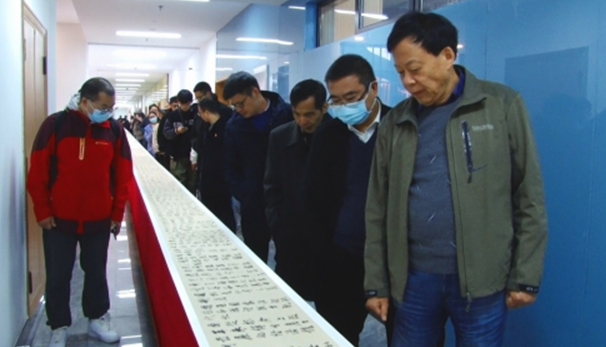 特殊的笔记,陈洪标用两幅百米书法长卷礼赞建党百年 特殊的笔记,陈洪标用两幅百米书法长卷礼赞建党百年