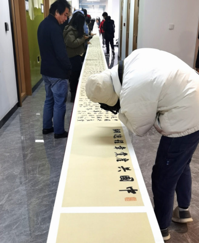 特殊的笔记,陈洪标用两幅百米书法长卷礼赞建党百年 特殊的笔记,陈洪标用两幅百米书法长卷礼赞建党百年